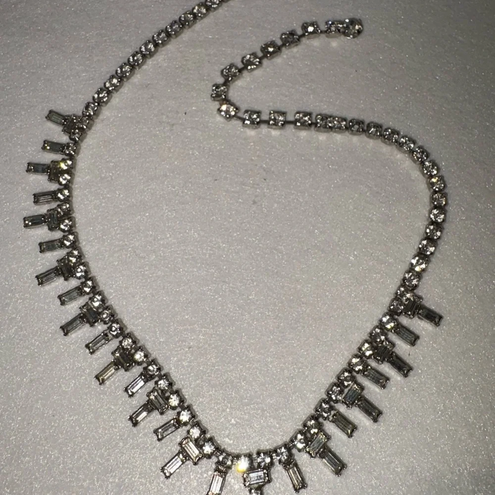 Vintage Rhinestone Necklace - Picture 5 of 8